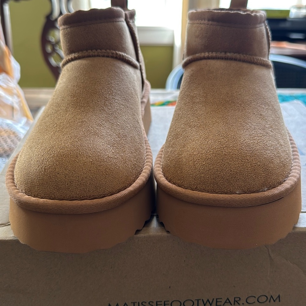 New in box platform suedeish booties